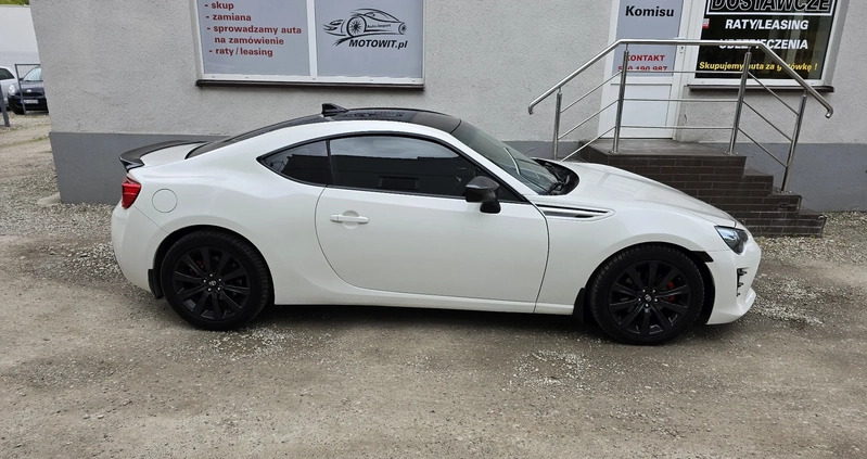 Toyota GT86 cena 75990 przebieg: 59960, rok produkcji 2017 z Ośno Lubuskie małe 211